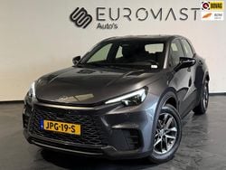 Grijs Nieuw 2025 Lexus LBX Business Edition SUV | € 35.950 (Eerlijke prijs)