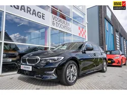 Zwart Gebruikt 2022 BMW 330 Luxury Line Stationwagen | € 35.950 (Goede deal)
