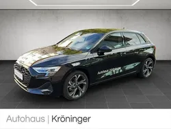 Zwart Gebruikt 2024 Audi A3 Advanced Plus Hatchback | € 35.441