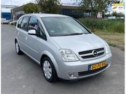 Grijs Gebruikt 2004 Opel Meriva Cosmo MPV | € 2.350 (Iets duurder)