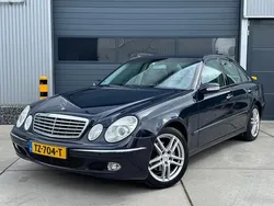 Blauw Gebruikt 2003 Mercedes E240 Avantgarde Sedan | € 4.899 (Eerlijke prijs)