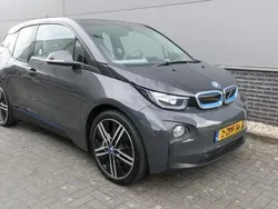Grijs, metallic lak Gebruikt 2015 BMW i3 Basis Hatchback | € 8.950 (Eerlijke prijs)