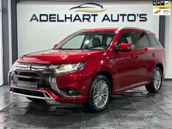 Rood Gebruikt 2019 Mitsubishi Outlander P-HEV SUV | € 21.450 (Goede deal)