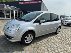 Grijs Gebruikt 2008 Renault Grand Modus Dynamique MPV | € 3.950 (Iets duurder)