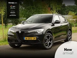 Zwart Gebruikt 2018 Alfa Romeo Stelvio Super SUV | € 29.900 (Eerlijke prijs)