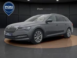 Grijs Gebruikt 2022 Skoda Superb Business Line Stationwagen | € 26.950 (Eerlijke prijs)