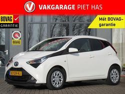 Wit Gebruikt 2021 Toyota Aygo X-play Hatchback | € 12.900 (Eerlijke prijs)