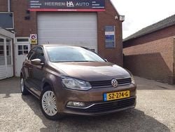 Bruin Gebruikt 2016 VW Polo Highline Hatchback | € 13.200 (Goede deal)