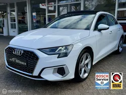 Wit Gebruikt 2021 Audi A3 Sportback S-Line Hatchback | € 24.950 (Eerlijke prijs)