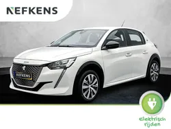 Wit Gebruikt 2023 Peugeot e-208 Active Hatchback | € 20.425 (Goede deal)