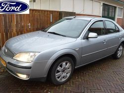 Grijs Gebruikt 2004 Ford Mondeo Hatchback | € 1.350 (Eerlijke prijs)