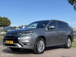 Grijs Gebruikt 2019 Mitsubishi Outlander Intense+ SUV | € 19.900 (Eerlijke prijs)