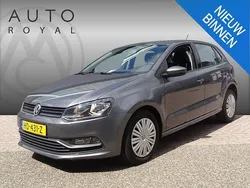 Grijs, metallic lak Gebruikt 2015 VW Polo Comfortline Hatchback | € 8.995 (Eerlijke prijs)