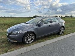 Grijs Gebruikt 2012 Volvo V40 Momentum Stationwagen | € 5.000 (Iets duurder)