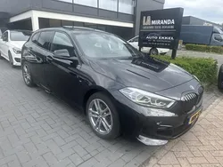 Zwart Gebruikt 2023 BMW 116 Shadowline Hatchback | € 29.950