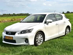 Wit Gebruikt 2011 Lexus CT200h Hatchback | € 12.500 (Eerlijke prijs)