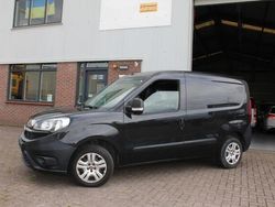 Zwart Gebruikt 2018 Fiat Doblò MPV | € 6.250 (Eerlijke prijs)