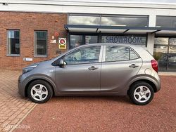 Grijs Gebruikt 2022 Kia Picanto Comfort Hatchback | € 10.750 (Goede deal)