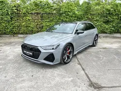 Grijs Nieuw 2024 Audi RS6 Performance Stationwagen | € 131.995