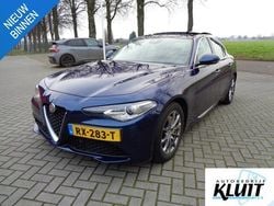 Blauw Gebruikt 2018 Alfa Romeo Giulia Super Sedan | € 26.450 (Goede deal)