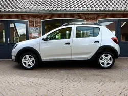 Overige Gebruikt 2016 Dacia Sandero Lauréate Hatchback | € 10.950 (Eerlijke prijs)