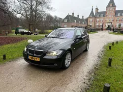 Zwart Gebruikt 2005 BMW 320 Stationwagen | € 14.500