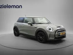 Grijs Gebruikt 2021 Mini Cooper Sport Hatchback | € 16.345 (Super prijs)