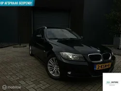 Zwart Gebruikt 2012 BMW 318 Luxury Line Stationwagen | € 7.490 (Goede deal)