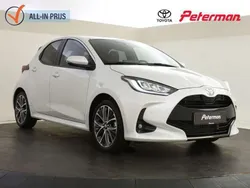 Wit, metallic lak Gebruikt 2024 Toyota Yaris Hybrid Executive Hatchback | € 28.899 (Super prijs)