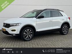 Pure white black Gebruikt 2021 VW T-Roc Sportline SUV | € 25.935 (Goede deal)
