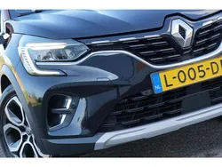 Zwart, metallic lak Gebruikt 2021 Renault Captur Intens SUV | € 14.325