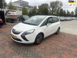 Wit (metallic) Gebruikt 2015 Opel Zafira Tourer Business MPV | € 3.999 (Super prijs)