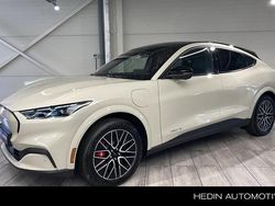 Bruin Nieuw 2025 Ford Mustang Mach-E Premium SUV | € 57.200