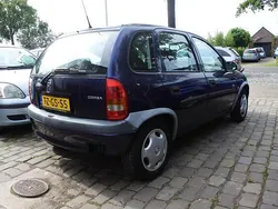 Blauw Gebruikt 1998 Opel Corsa | € 595 (Goede deal)