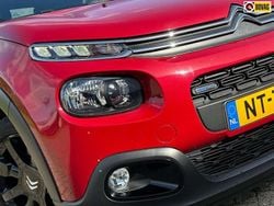 Rood Gebruikt 2017 Citroën C3 PureTech Hatchback | € 8.925 (Eerlijke prijs)