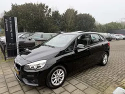 Zwart, metallic lak Gebruikt 2015 BMW 218 Active Tourer M Sport MPV | € 12.485 (Eerlijke prijs)