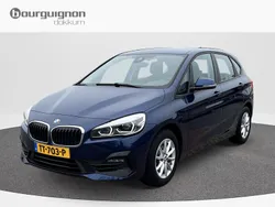 Blauw Gebruikt 2018 BMW 218 Executive Stationwagen | € 17.800 (Goede deal)