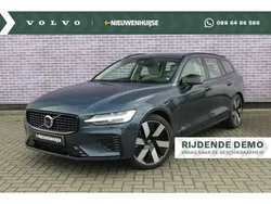 Blauw Gebruikt 2023 Volvo V60 Ultimate Stationwagen | € 45.899 (Duur)