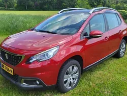 Rood, metallic lak Gebruikt 2017 Peugeot 2008 SUV | € 8.490