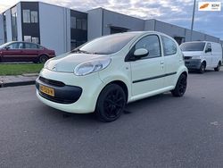 Geel (metallic) Gebruikt 2008 Citroën C1 Hatchback | € 1.950 (Eerlijke prijs)