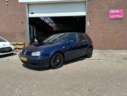 Blauw, metallic lak Gebruikt 2001 VW Golf IV Comfortline Hatchback | € 1.799 (Goede deal)