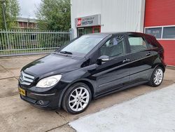Zwart Gebruikt 2006 Mercedes B170 MPV | € 3.750
