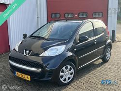 Zwart Gebruikt 2012 Peugeot 107 Hatchback | € 2.999 (Eerlijke prijs)