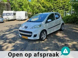 Wit Gebruikt 2010 Peugeot 107 Urban Move Hatchback | € 3.950 (Iets duurder)