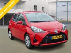 Rood Gebruikt 2020 Toyota Yaris Active Hatchback | € 14.899 (Eerlijke prijs)