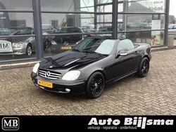 Zwart, metallic lak Gebruikt 2003 Mercedes SLK200 Cabriolet | € 5.750 (Eerlijke prijs)