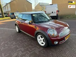 Rood Gebruikt 2008 Mini Cooper Hatchback | € 5.999 (Eerlijke prijs)