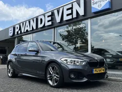 Grijs Gebruikt 2017 BMW 118 Executive Hatchback | € 18.450 (Duur)