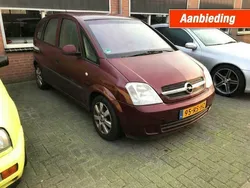 Rood Gebruikt 2005 Opel Meriva MPV | € 519 (Eerlijke prijs)