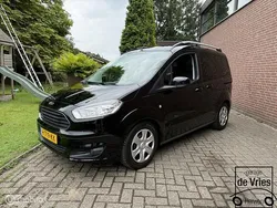 Zwart Gebruikt 2016 Ford Tourneo Courier Titanium MPV | € 10.450 (Goede deal)